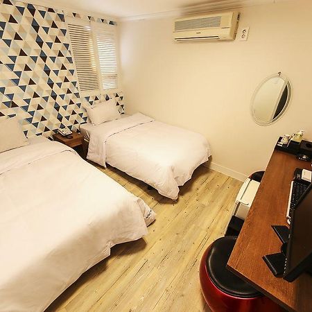 In Seoul Sinchon Goguma Hotel Seul Exterior foto